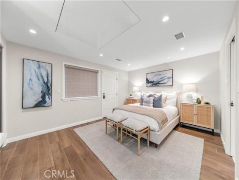 1518  Ocean   Avenue, Seal Beach, CA