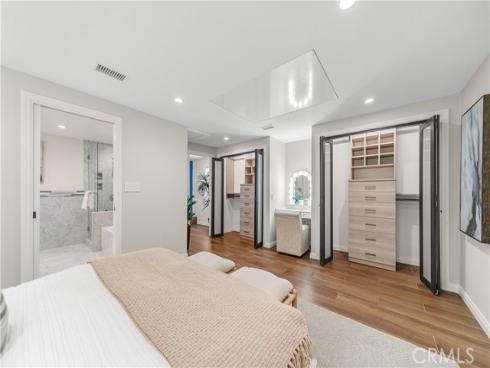 1518  Ocean   Avenue, Seal Beach, CA