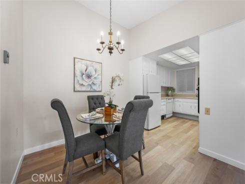 1930 St John 29L RoadM-15, Seal Beach, CA