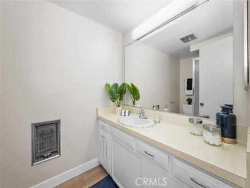 1930 St John 29L RoadM-15, Seal Beach, CA