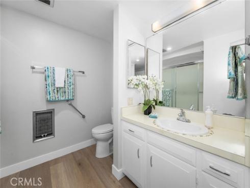 1930 St John 29L RoadM-15, Seal Beach, CA