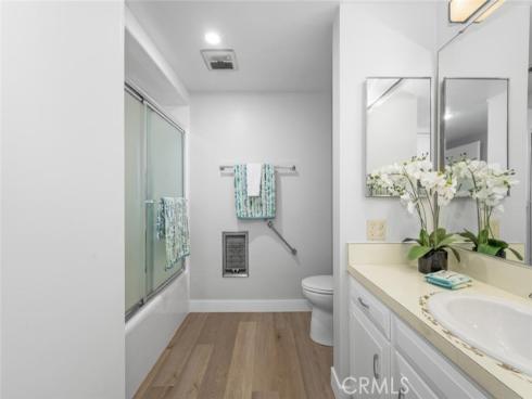 1930 St John 29L RoadM-15, Seal Beach, CA