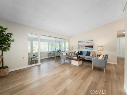 1930 St John 29L RoadM-15, Seal Beach, CA