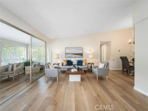 1930 St John 29L RoadM-15, Seal Beach, CA