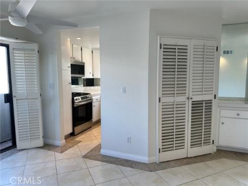 12484 Montecito 484 Road, Seal Beach, CA