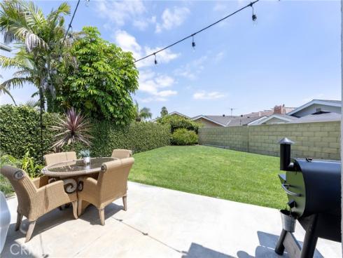 3550  Dahlia   Circle, Seal Beach, CA