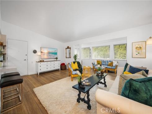 13338 Del Monte 3K DriveM-15, Seal Beach, CA