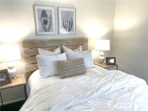 1411 Pelham 6 64H Road, Seal Beach, CA