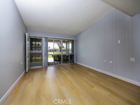 13881  Thunderbird  M1-63E  Drive, Seal Beach, CA