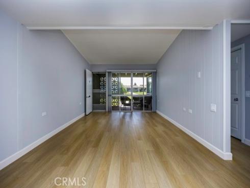 13881  Thunderbird  M1-63E  Drive, Seal Beach, CA