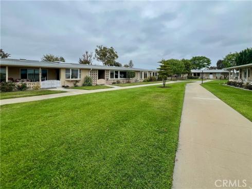 13580  Medinac Lane M5-#101e  , Seal Beach, CA