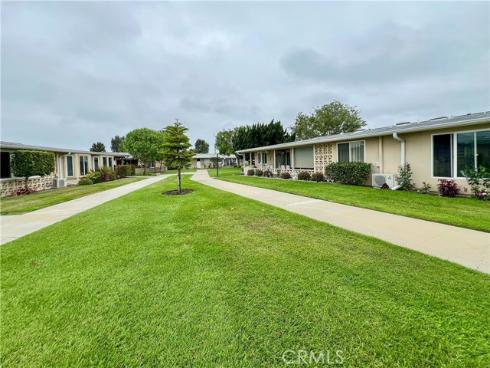 13580  Medinac Lane M5-#101e  , Seal Beach, CA