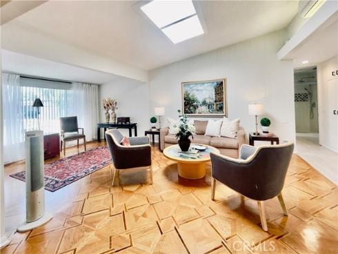 1710 Interlachen 40G RoadM12, Seal Beach, CA