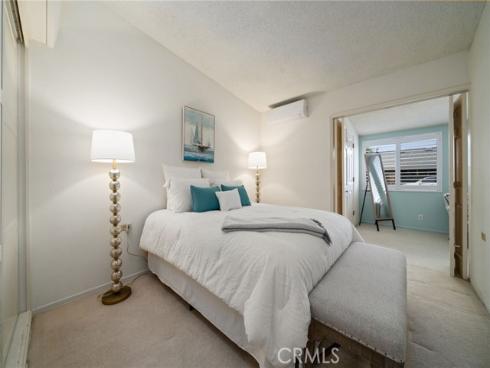 1670 Interlachen 43J Road, Seal Beach, CA