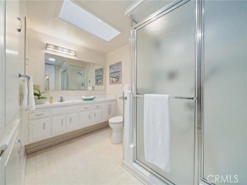 1670 Interlachen 43J Road, Seal Beach, CA