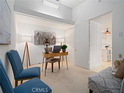 1670 Interlachen 43J Road, Seal Beach, CA