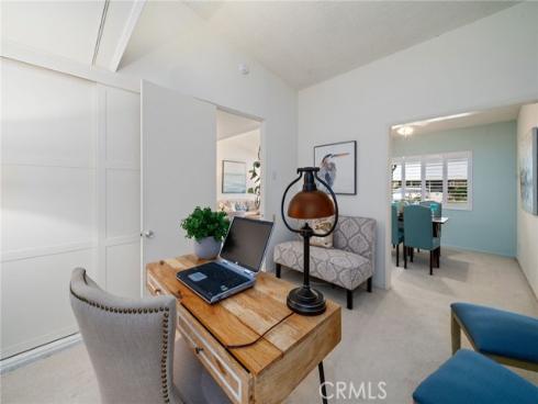 1670 Interlachen 43J Road, Seal Beach, CA