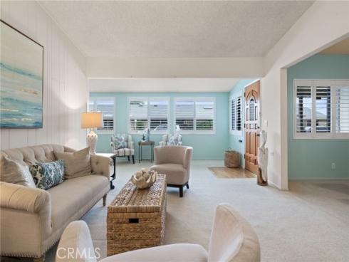 1670 Interlachen 43J Road, Seal Beach, CA