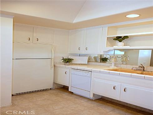 1681 Tam O'shanter 10C M12 Road, Seal Beach, CA