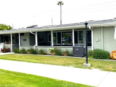 1441 Monterey Rd. M2-61j , Seal Beach, CA