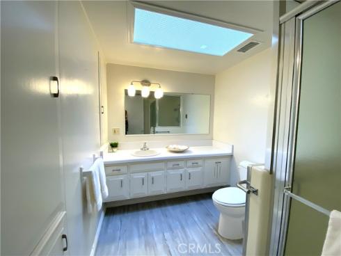 1441 Monterey Rd. M2-61j , Seal Beach, CA