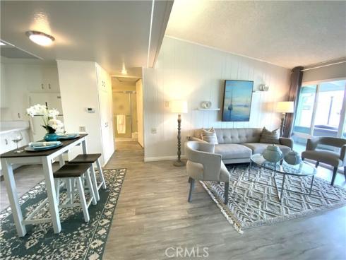 1441 Monterey Rd. M2-61j , Seal Beach, CA