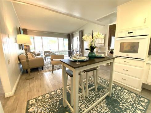 1441 Monterey Rd. M2-61j , Seal Beach, CA