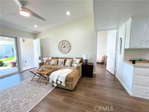 1533  Merion Way, M2-26d  , Seal Beach, CA