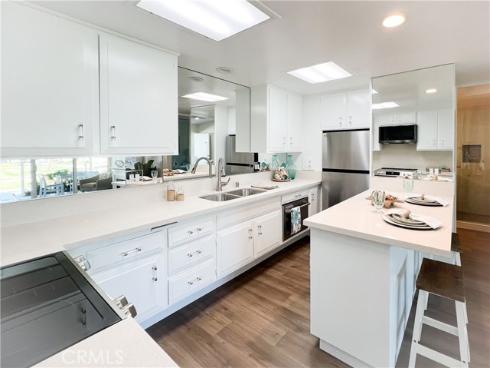 1533  Merion Way, M2-26d  , Seal Beach, CA