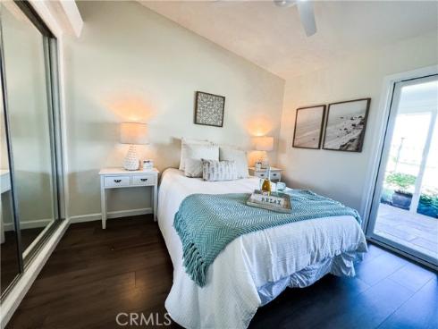 1533  Merion Way, M2-26d  , Seal Beach, CA