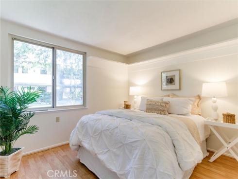 13360  Del Monte  2-B  Drive, Seal Beach, CA