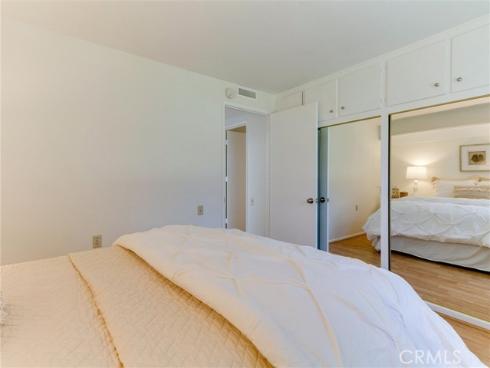 13360  Del Monte  2-B  Drive, Seal Beach, CA