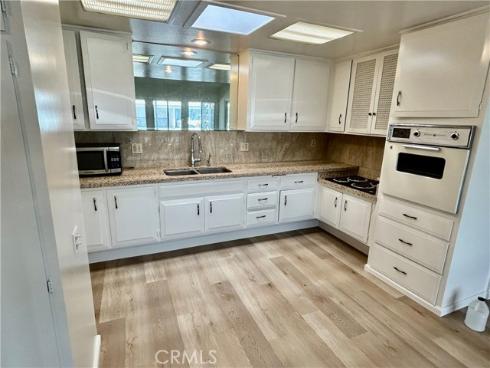 1660  Monterey Rd., M2-9i  , Seal Beach, CA