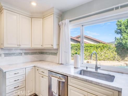 3560  Iris Cir  , Seal Beach, CA