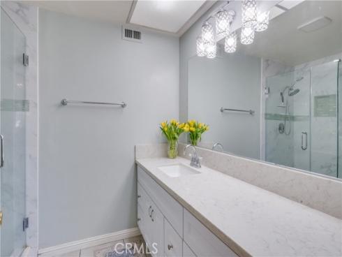 3560  Iris Cir  , Seal Beach, CA