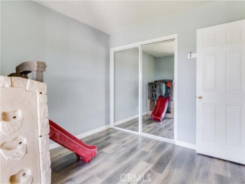 3560  Iris Cir  , Seal Beach, CA