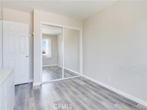 3560  Iris Cir  , Seal Beach, CA