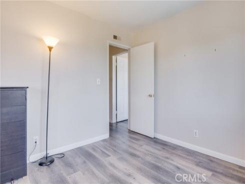 3560  Iris Cir  , Seal Beach, CA