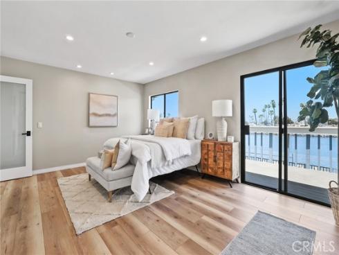 329 Regatta Way , Seal Beach, CA