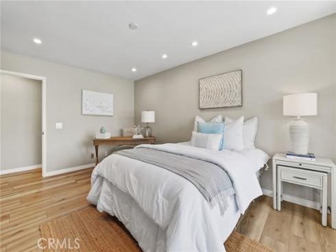 329 Regatta Way , Seal Beach, CA