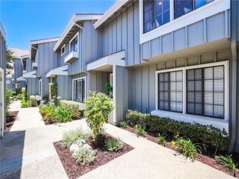 329  Regatta Way  , Seal Beach, CA