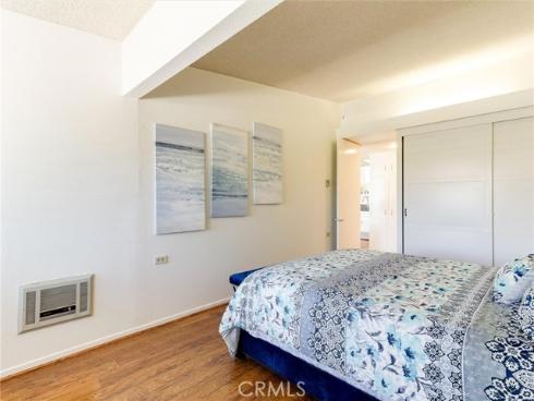 1661  Monterey  16-L  Road, Seal Beach, CA