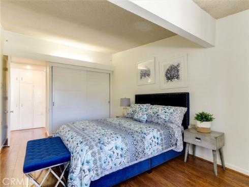 1661  Monterey  16-L  Road, Seal Beach, CA
