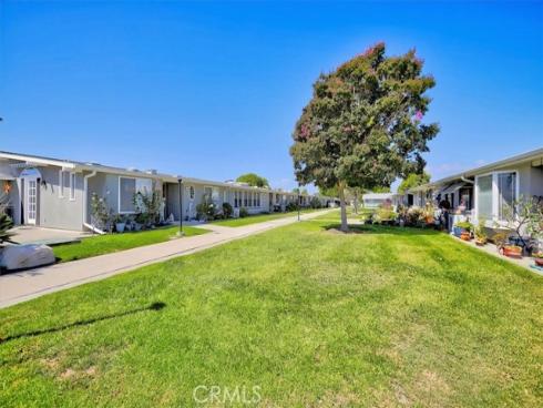 1641  Monterey Road  18H , Seal Beach, CA