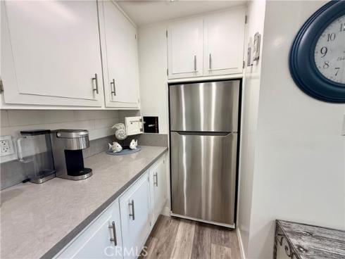 13040  Oak Hills  224D  Drive, Seal Beach, CA