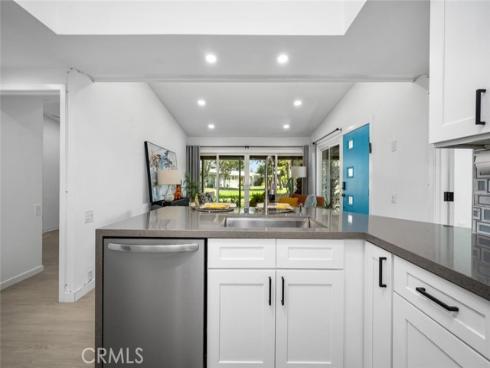 13160  Nassau  211L  DriveM9, Seal Beach, CA