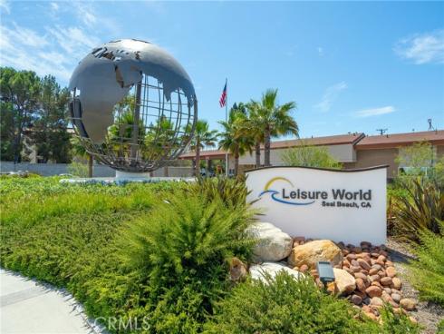 1681  Tam 0'shanter  10J M12  Road, Seal Beach, CA