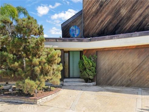 412  Emerald  , Seal Beach, CA