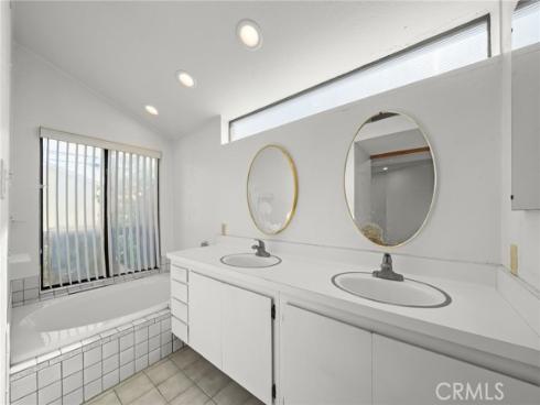 412  Emerald  , Seal Beach, CA