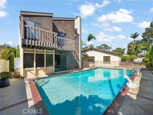 412  Emerald  , Seal Beach, CA